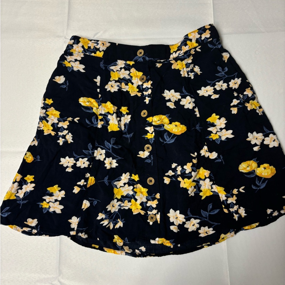 GARAGE FLORAL SKIRT 😍